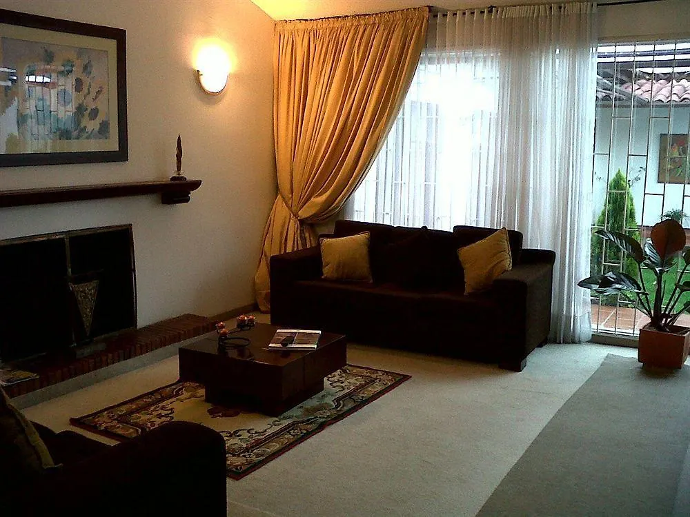 בוגוטה Hotel Balmoral Casa & Hostal